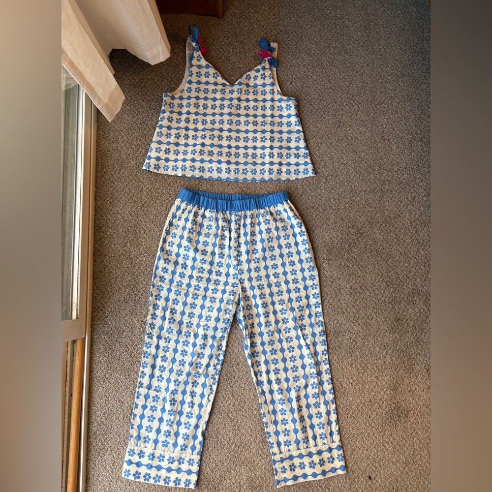 Buru set with tank top & matching pants